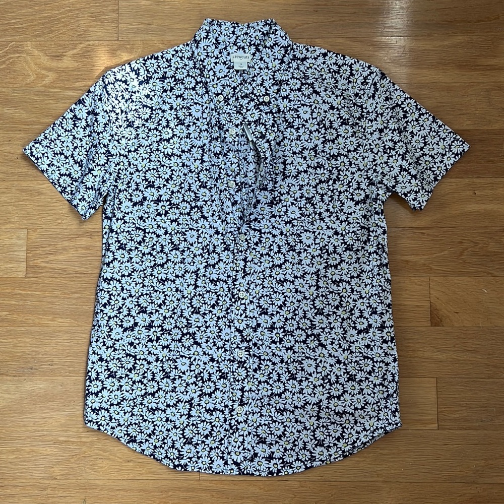 NWT Crewcuts short sleeve button down. Navy with white flowers. Size 14